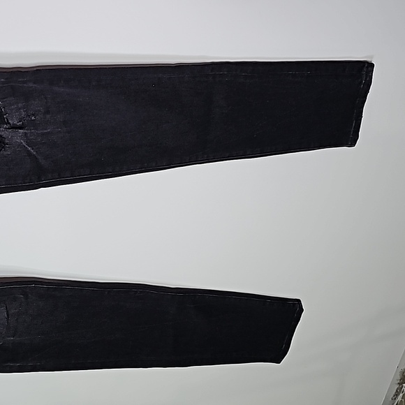American Eagle next level flex black 30x30 stacked skinny jeans - Picture 3 of 8